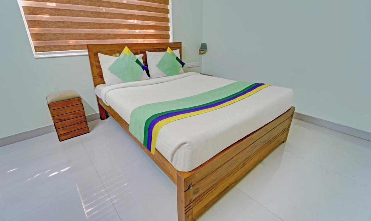 Hotel Sreepathi Nirmalyam 400 Mts From Guruvayoor Temple Guruvāyūr Exteriér fotografie