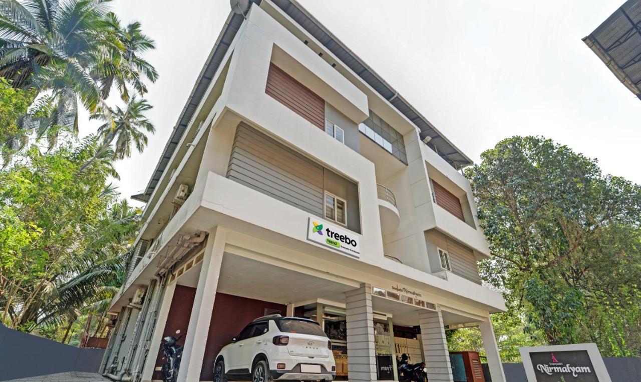 Hotel Sreepathi Nirmalyam 400 Mts From Guruvayoor Temple Guruvāyūr Exteriér fotografie